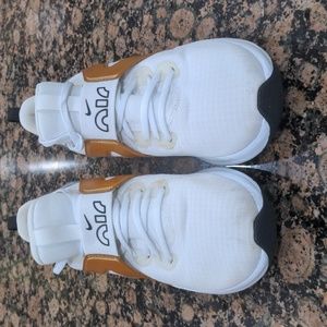 Nike Air Max Bella TR5 Women's Training Shoes